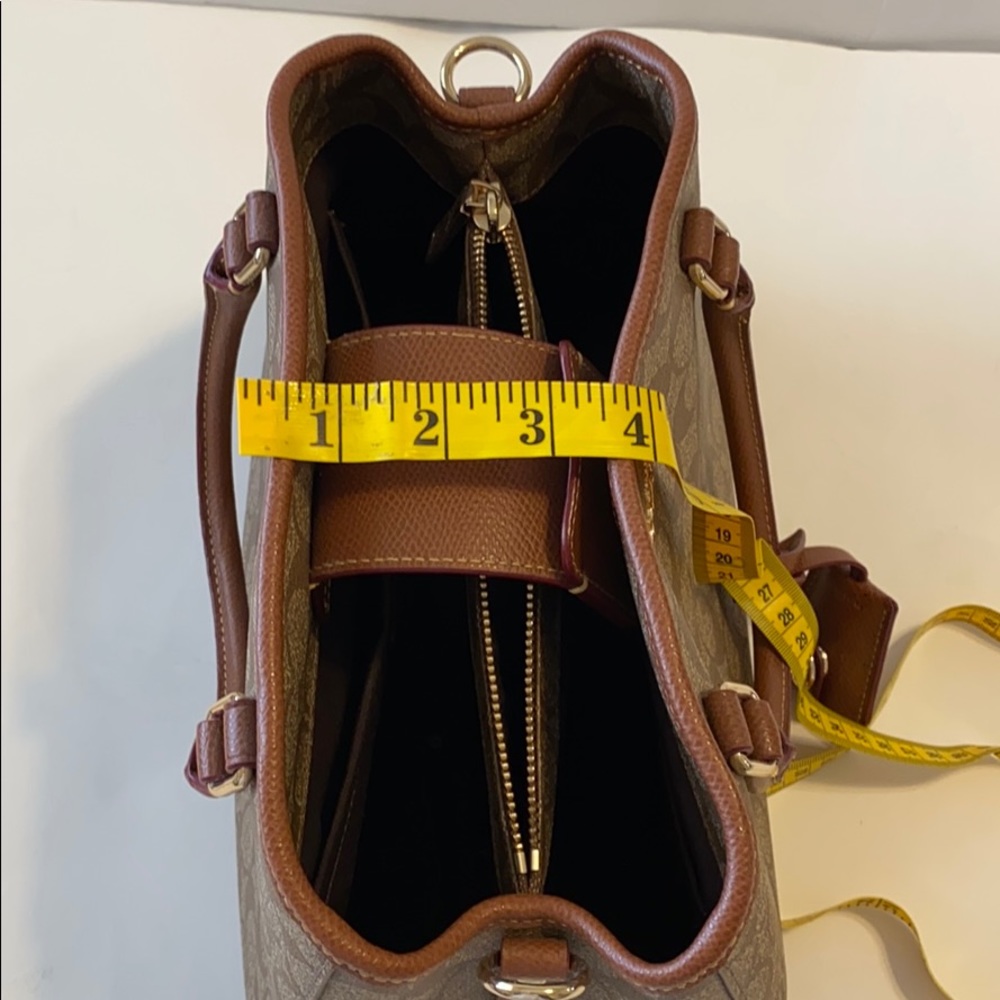 Coach brown like new purse only used once - Picture 6 of 7